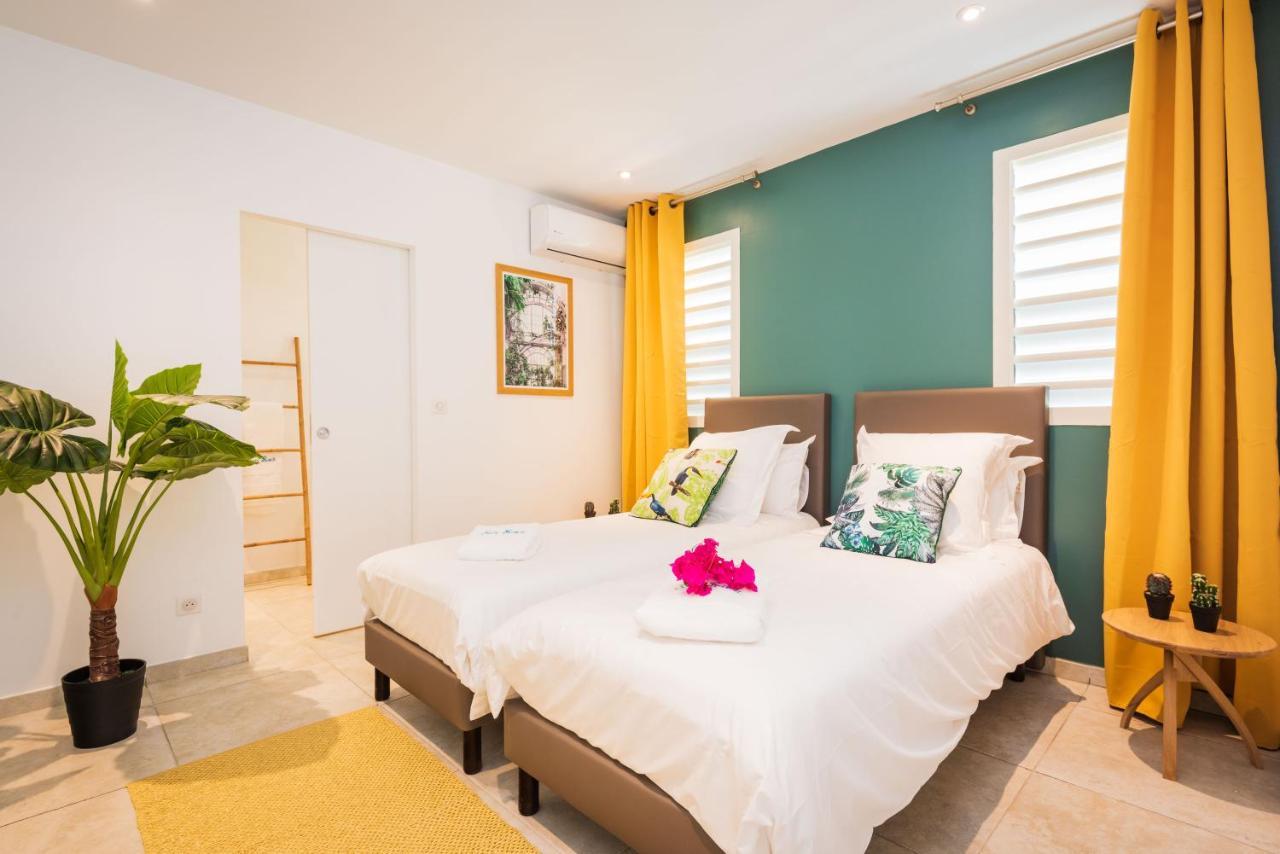Villa Cocotier A 50 Metres De La Plage Ле Диамант Екстериор снимка
